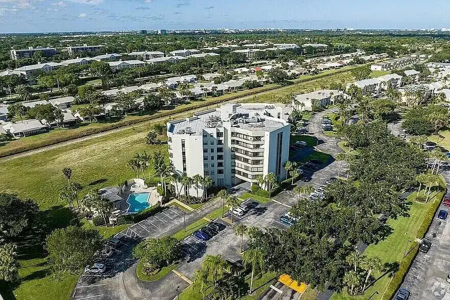 6463 La Costa Drive # 105, Boca Raton FL 33433 photo 2