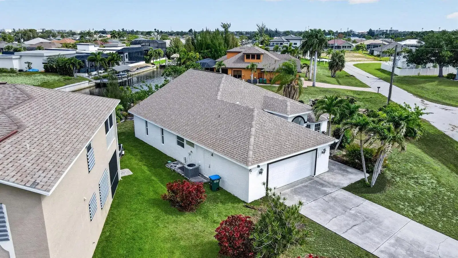 2902 SW 17th Avenue, Cape Coral FL 33914 photo 4