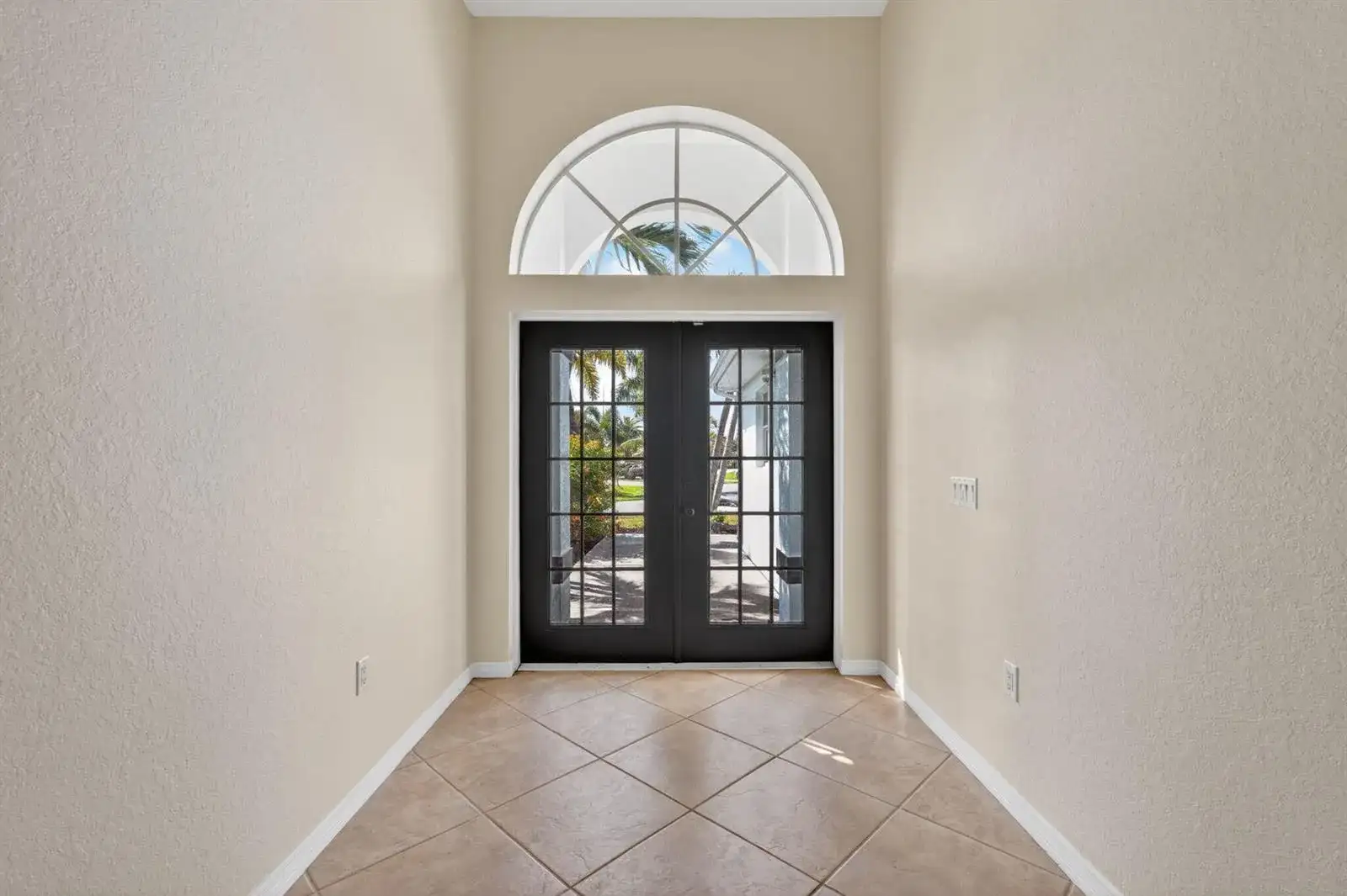 2902 SW 17th Avenue, Cape Coral FL 33914 photo 5