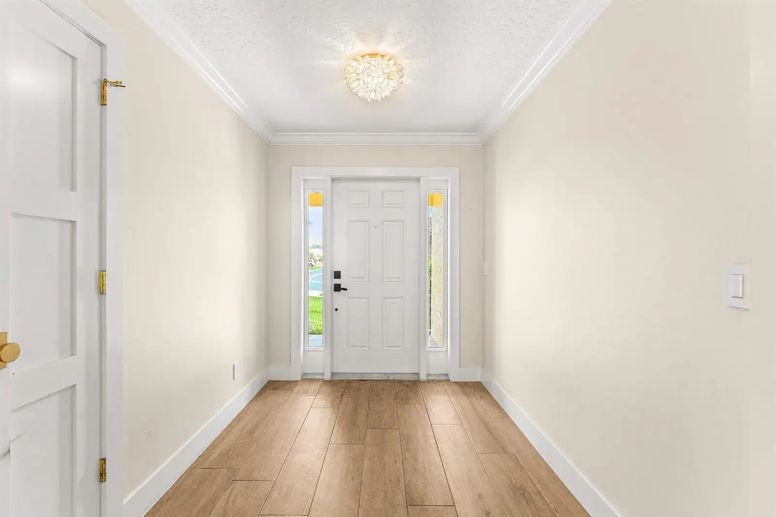 226 Moccasin Trail W, Jupiter FL 33458 photo 3