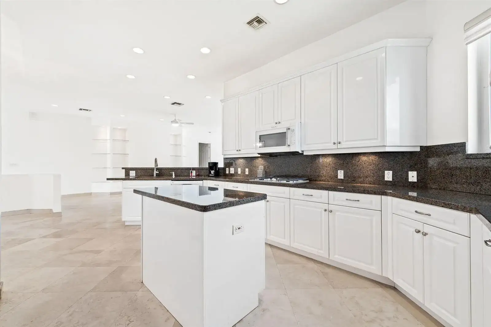 1630 SE 11th Street, Fort Lauderdale FL 33316 photo 5