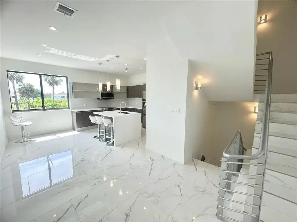 113 SE 1st Circle, Pompano Beach FL 33060 photo 5