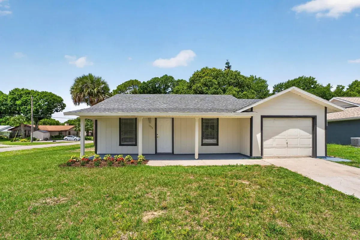 1373 32nd Avenue SW, Vero Beach FL 32968