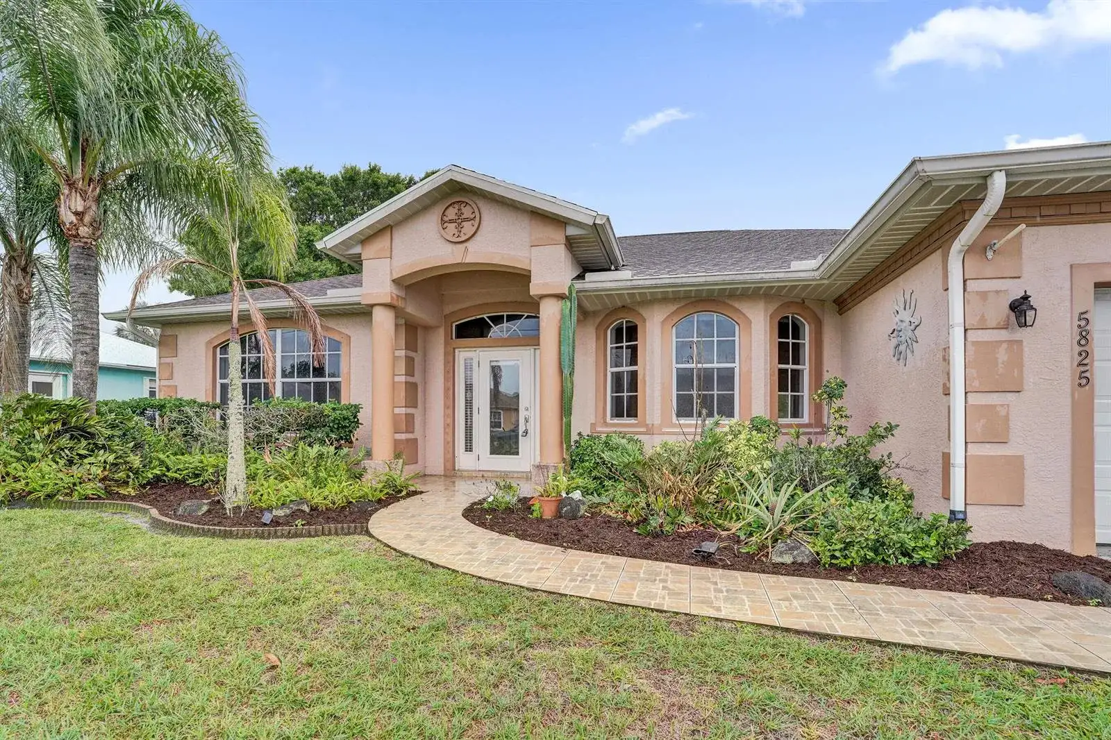 5825 NW Zenith Drive, Port St. Lucie FL 34986 photo 3