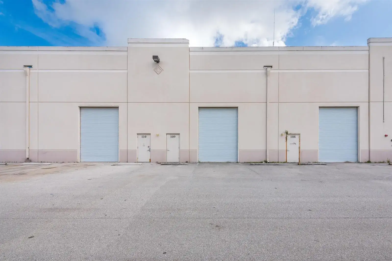 9150 Belvedere Road # 109, Royal Palm Beach FL 33411