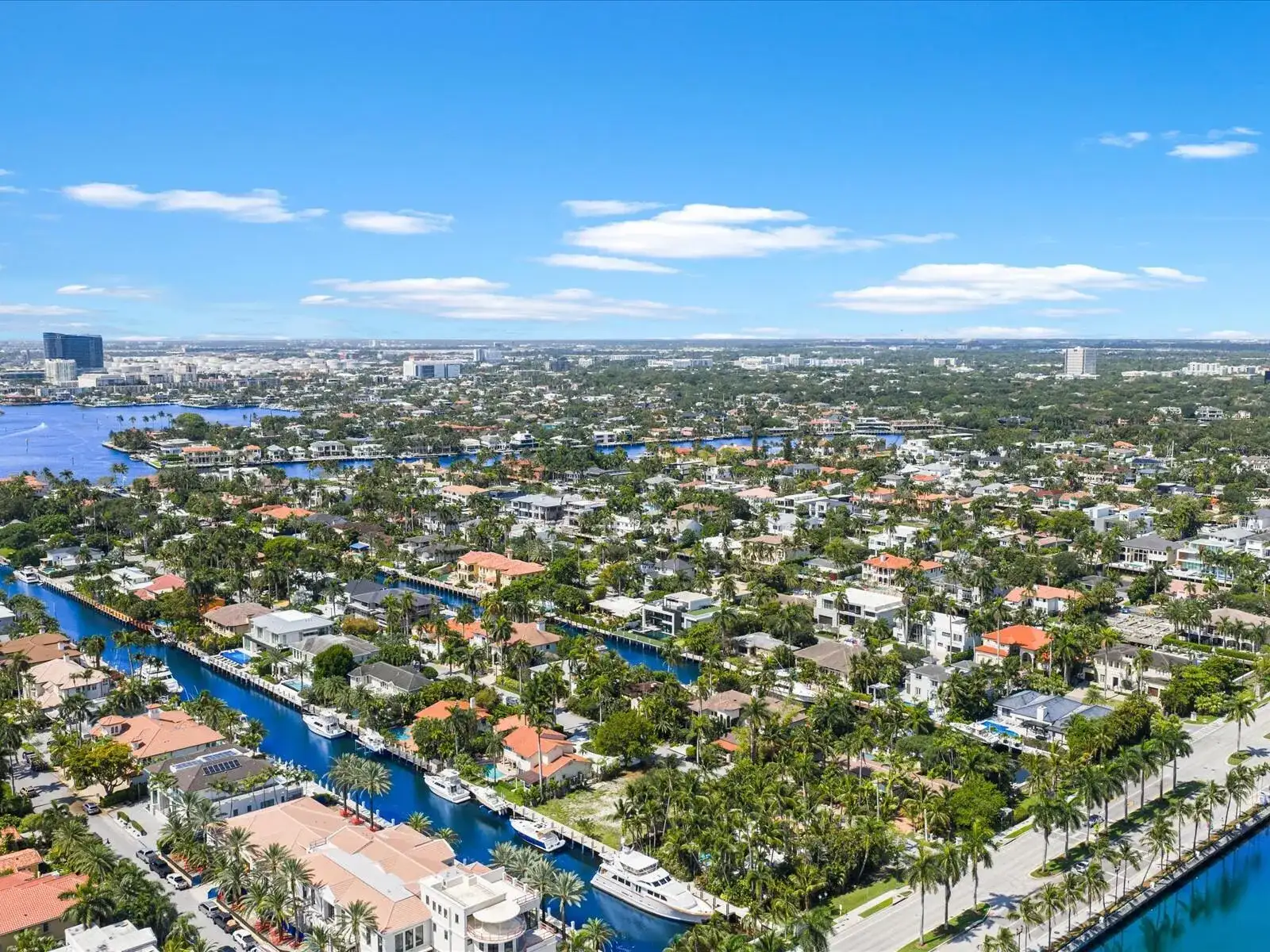 310 Coral Way, Fort Lauderdale FL 33301 photo 4