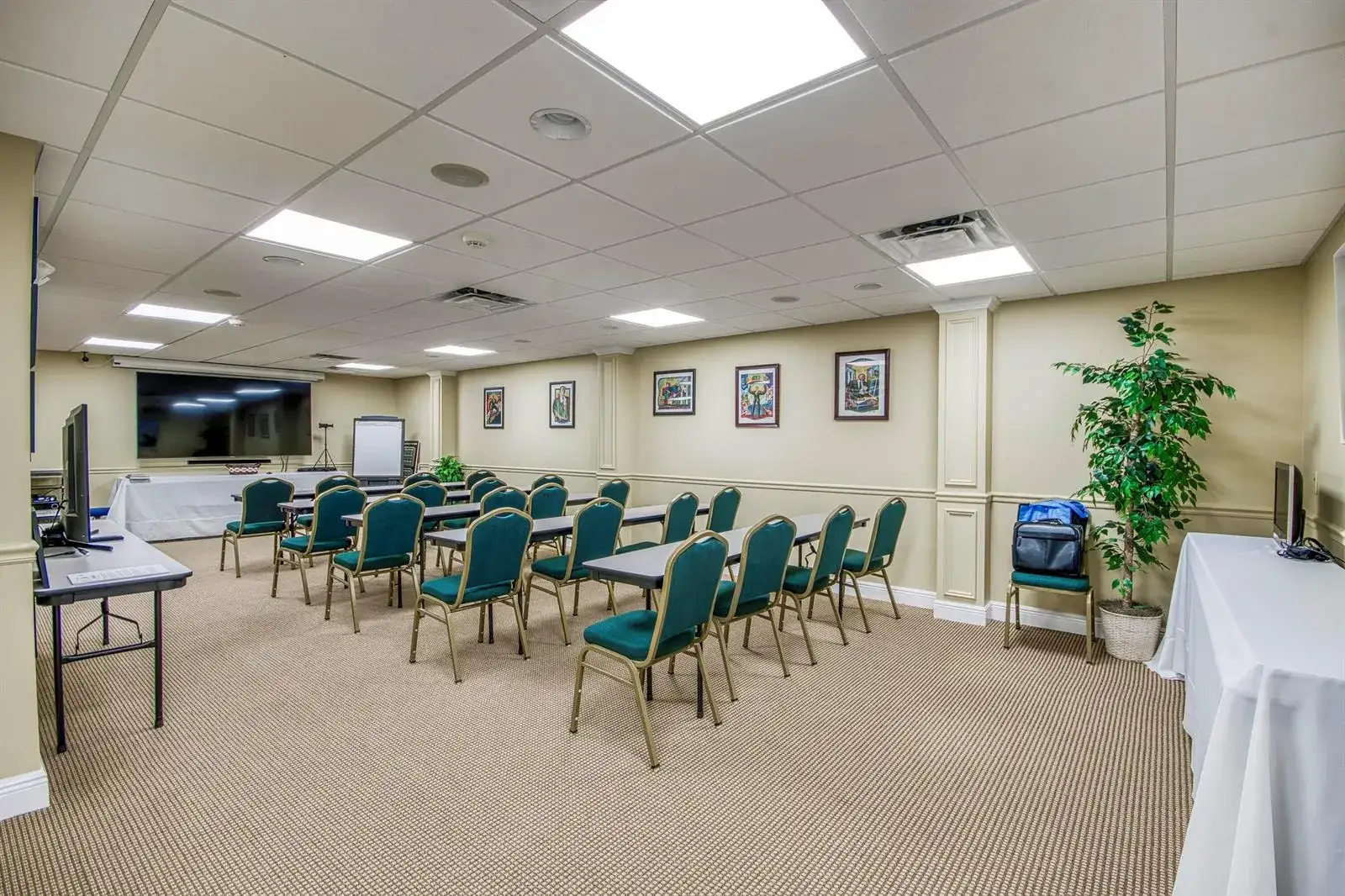 2684 SE Willoughby Boulevard, Stuart FL 34994 photo 4