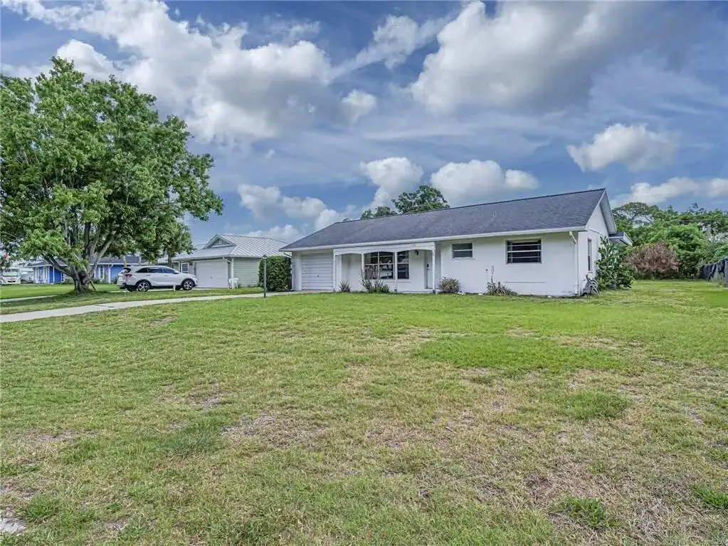 136 16th Avenue, Vero Beach FL 32962 photo 2