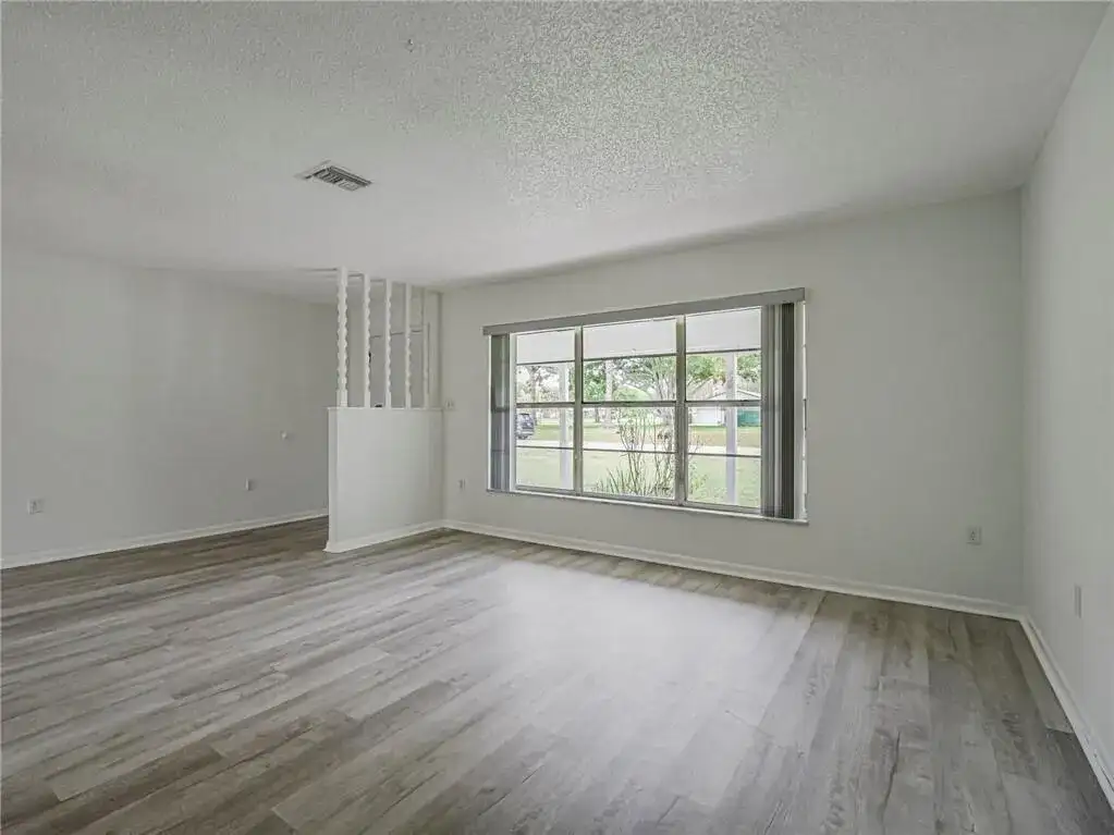 136 16th Avenue, Vero Beach FL 32962 photo 4