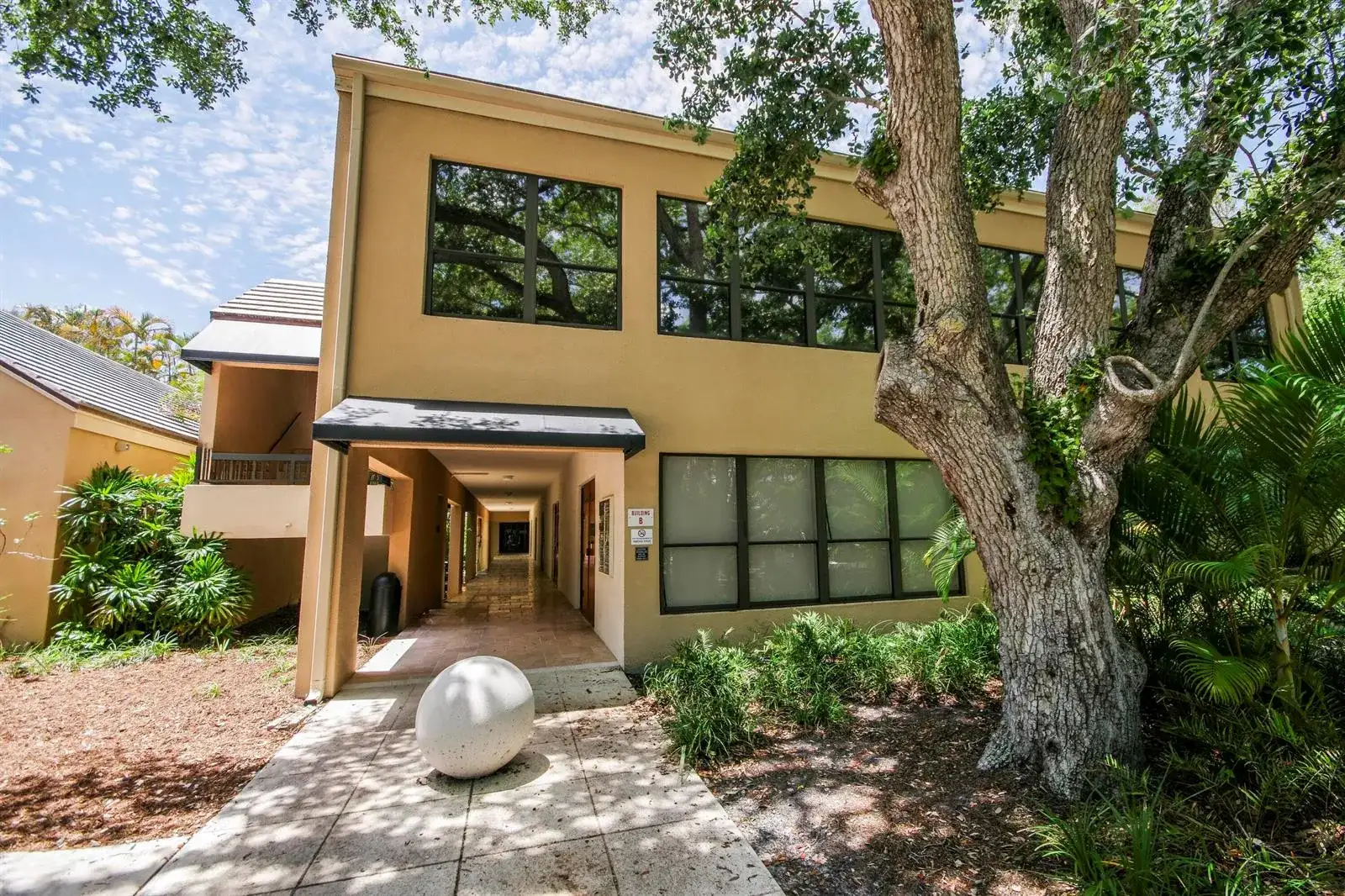 11211 Prosperity Farms Road # 204, Palm Beach Gardens FL 33410 photo 2