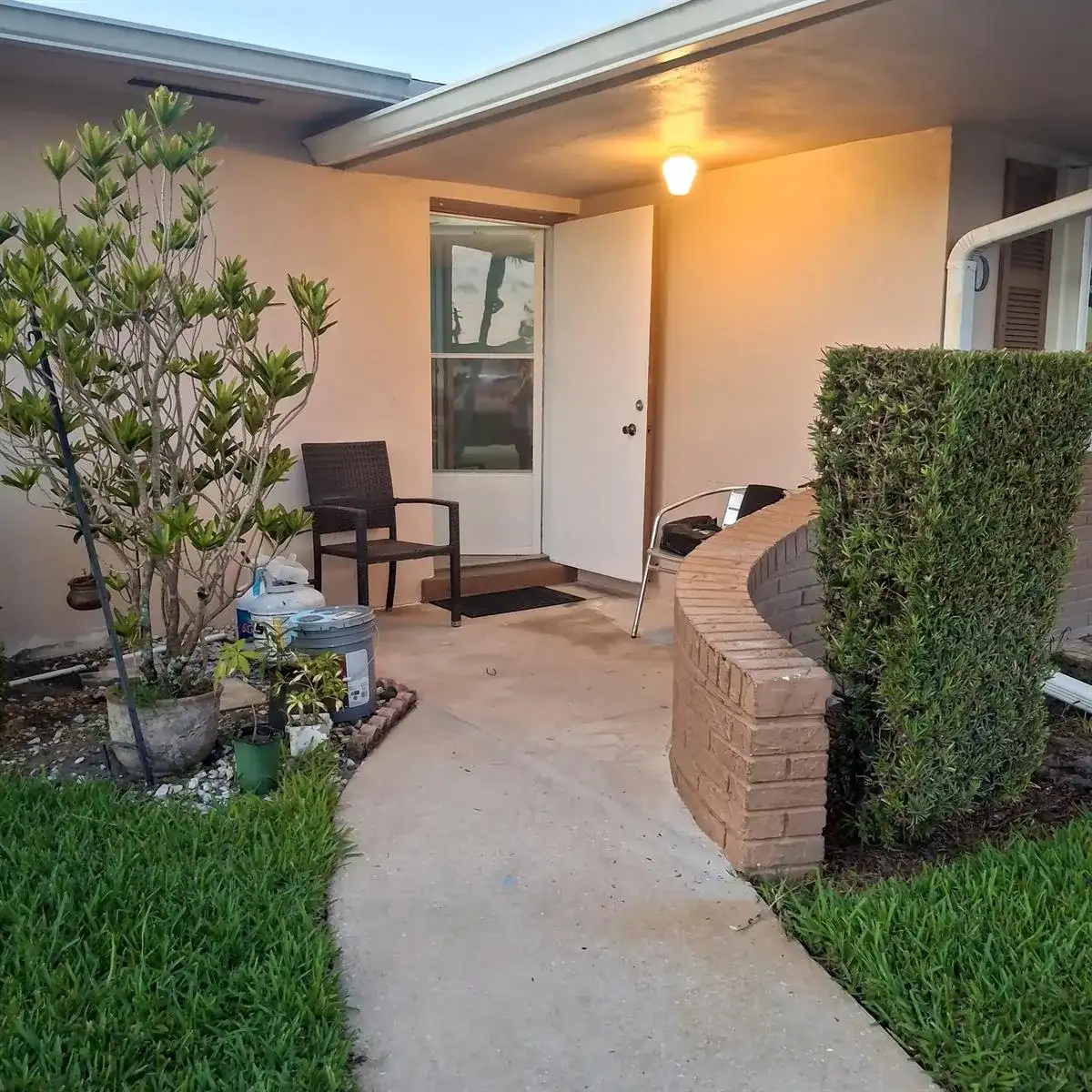 2569 Dudley Drive W # D, West Palm Beach FL 33415