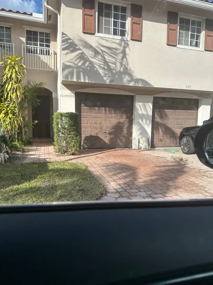 4111 Napoli Lake Drive, West Palm Beach FL 33410