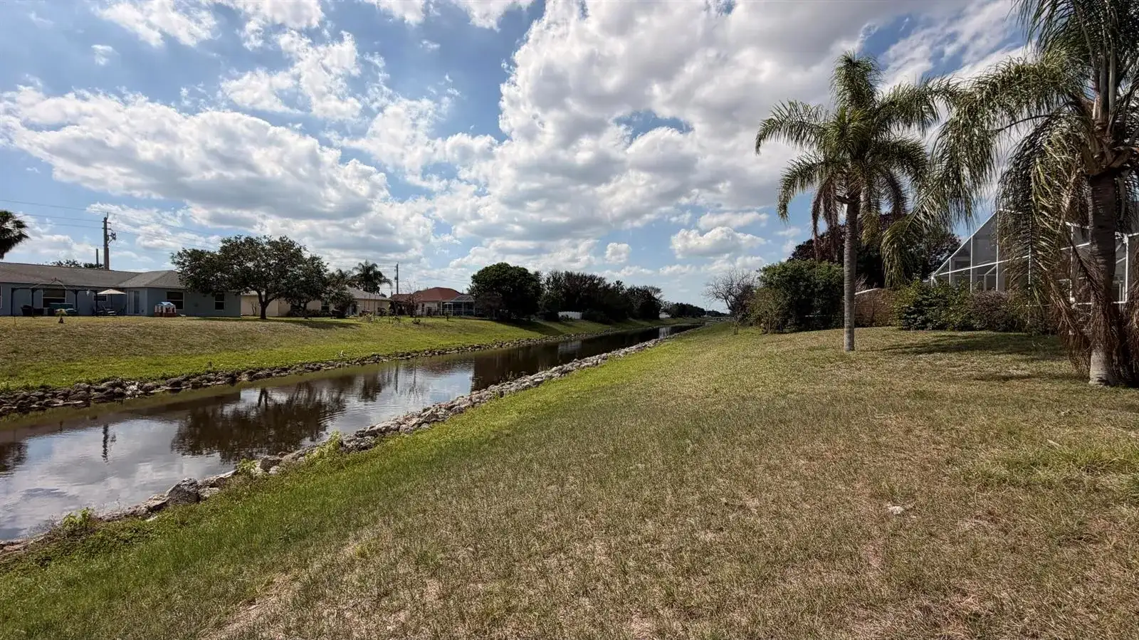 2532 SW Monterrey Lane, Port St. Lucie FL 34953 photo 5