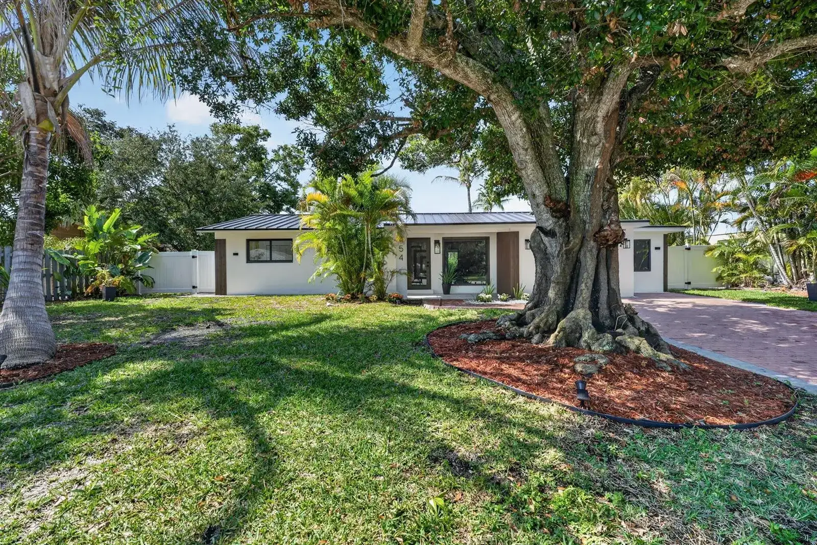 454 Dover Road, Jupiter FL 33469 photo 3