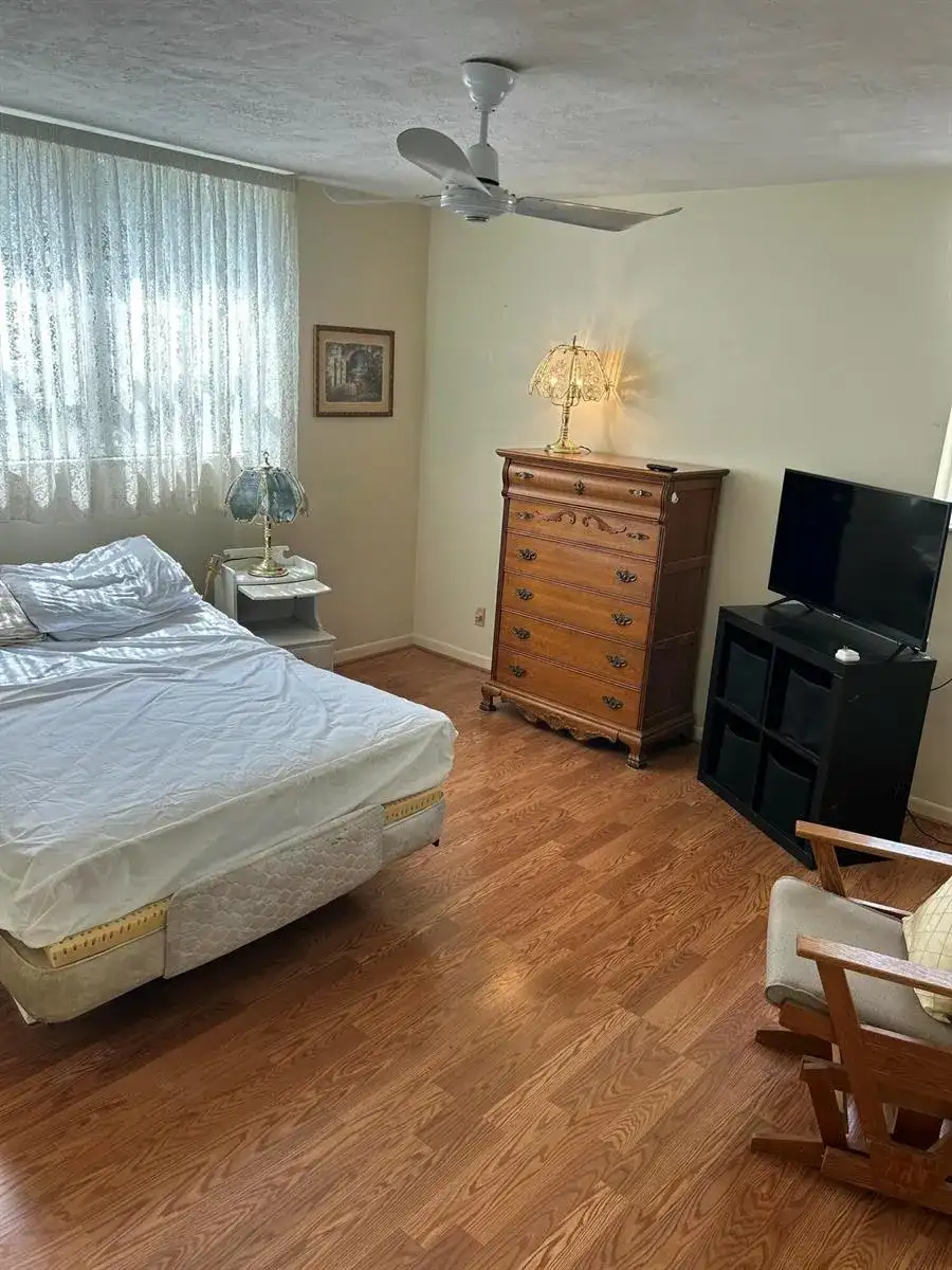 2801 Somerset Drive # 201, Lauderdale Lakes FL 33311 photo 3