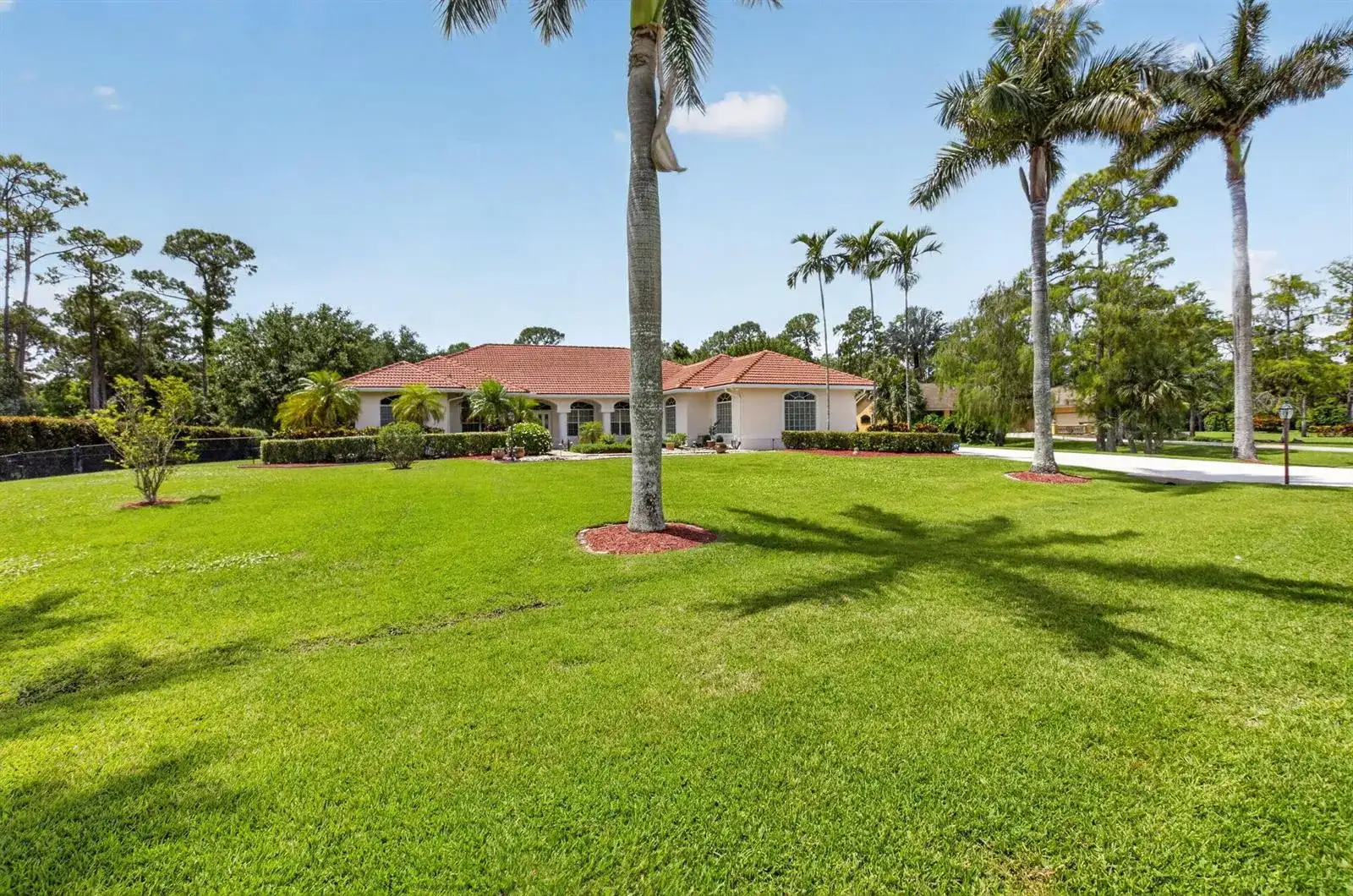 9774 Saddle Court, Lake Worth FL 33467 photo 3