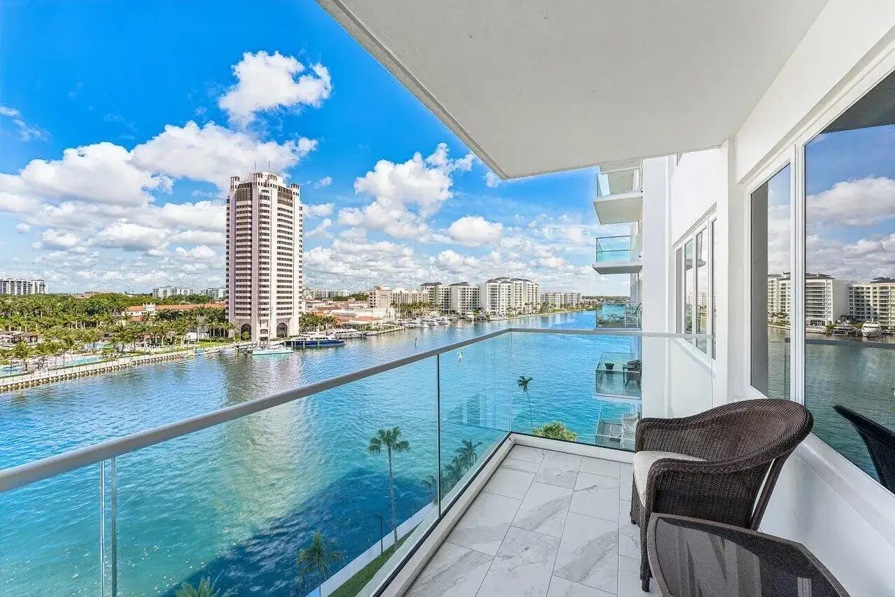 701 E Camino Real Apt 9g, Boca Raton FL 33432 photo 2