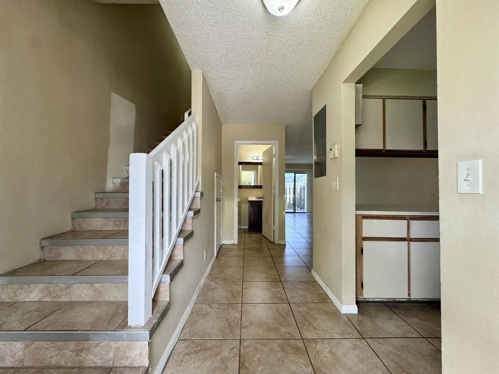 704 Riverside Drive, FL 33463 photo 3