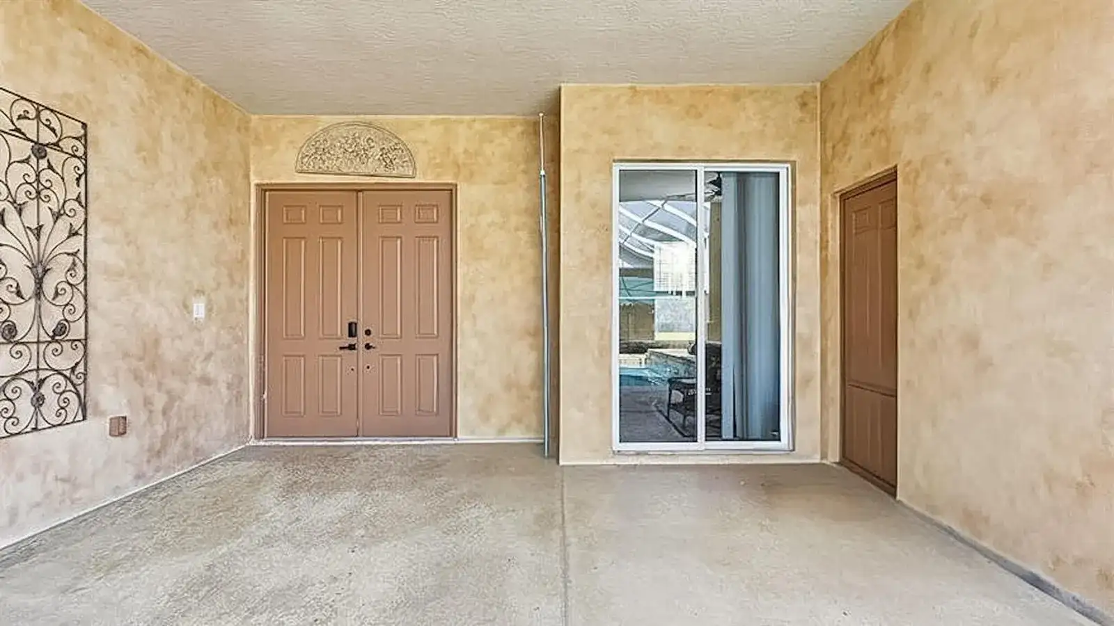 10521 SW Westlawn Boulevard N, Port St. Lucie FL 34987 photo 2