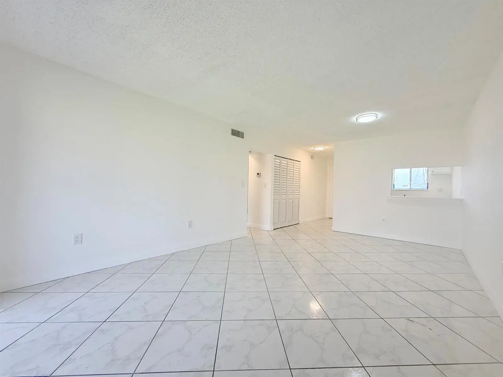 6106 Forest Hill Boulevard # 204, West Palm Beach FL 33415