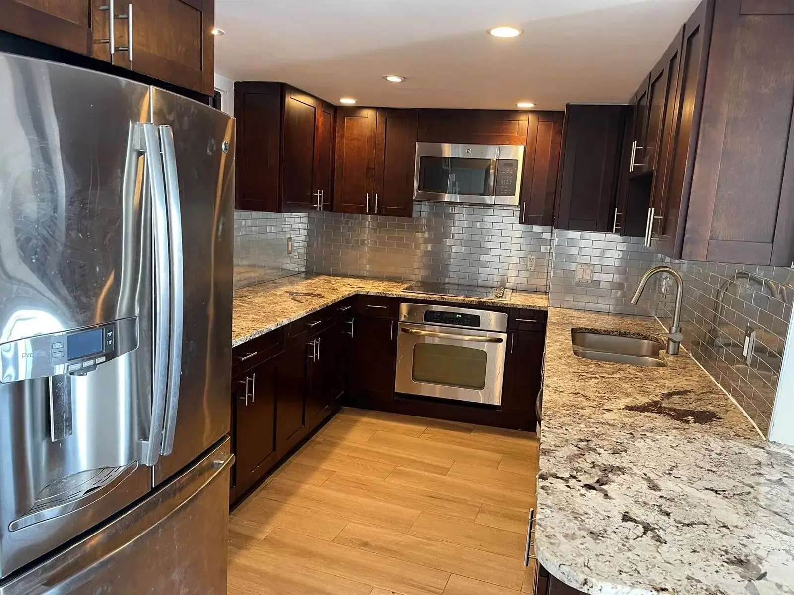 5200 N Flagler Drive # 2004, West Palm Beach FL 33407