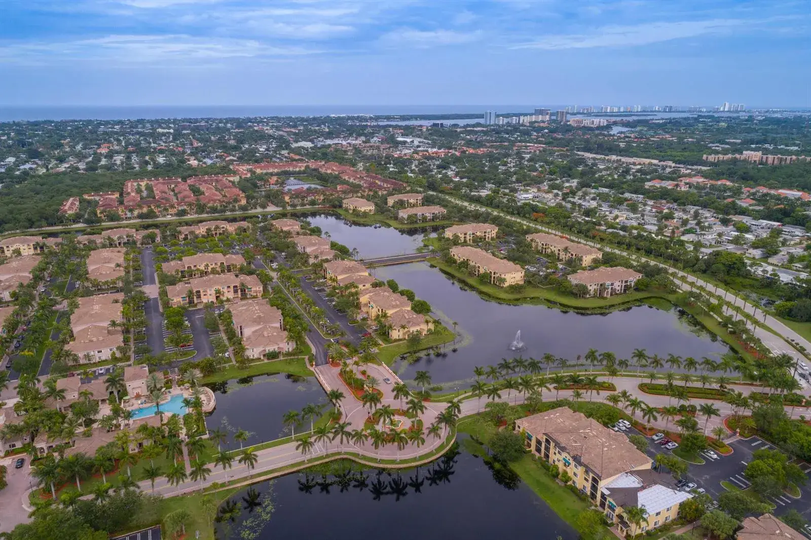 2727 Anzio Court # 301, Palm Beach Gardens FL 33410
