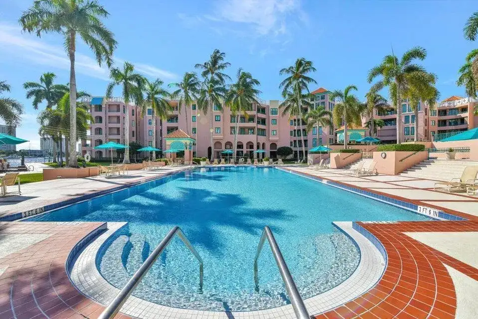100 SE 5th Avenue # 107, Boca Raton FL 33432 photo 4