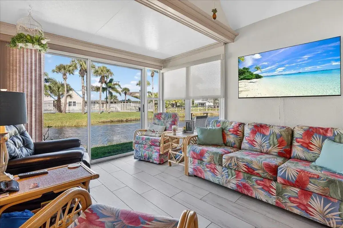1827 Aynsley Way # 4, Vero Beach FL 32966 photo 4