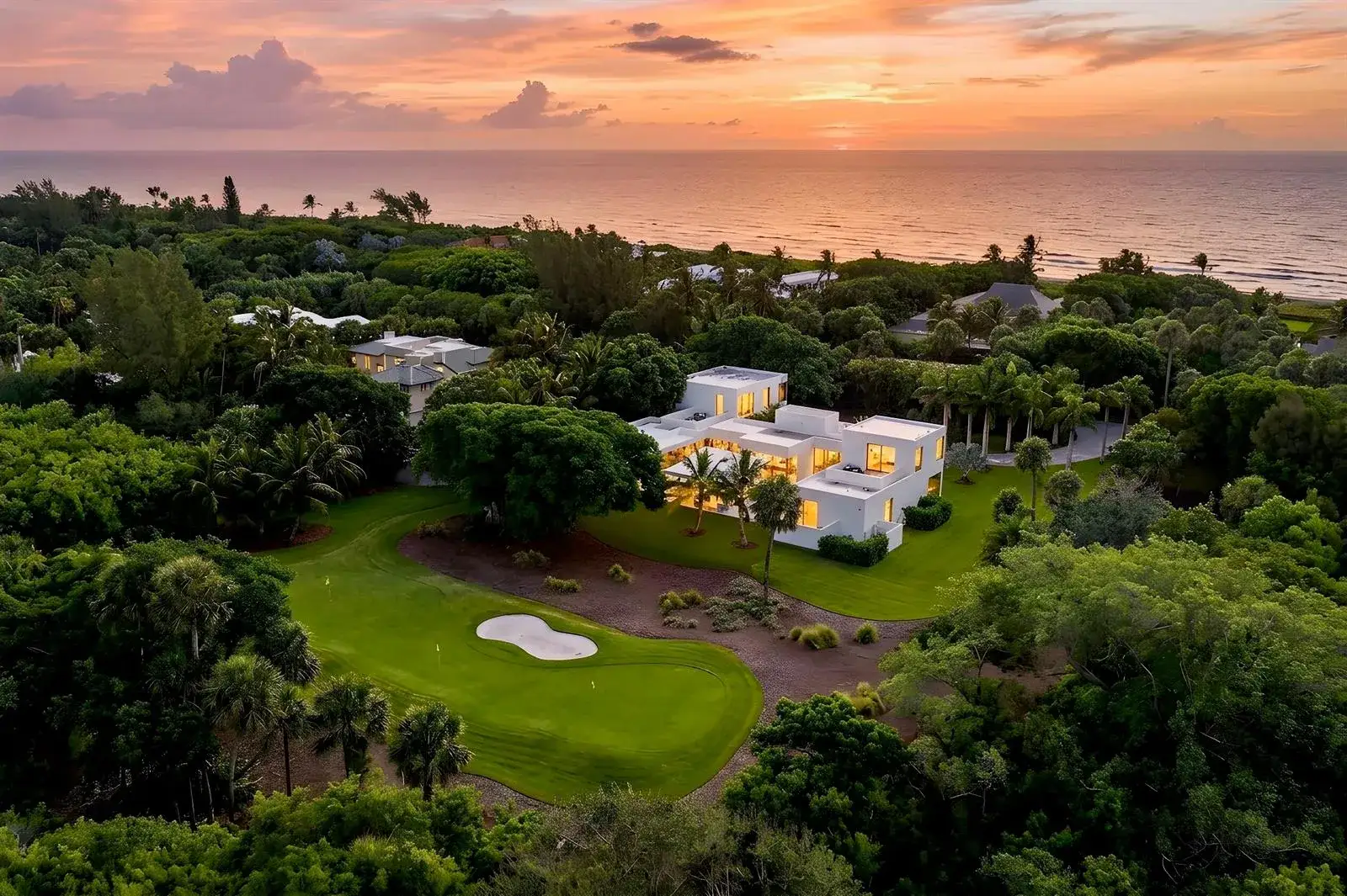 12 N Beach Road, Jupiter Island FL 33455