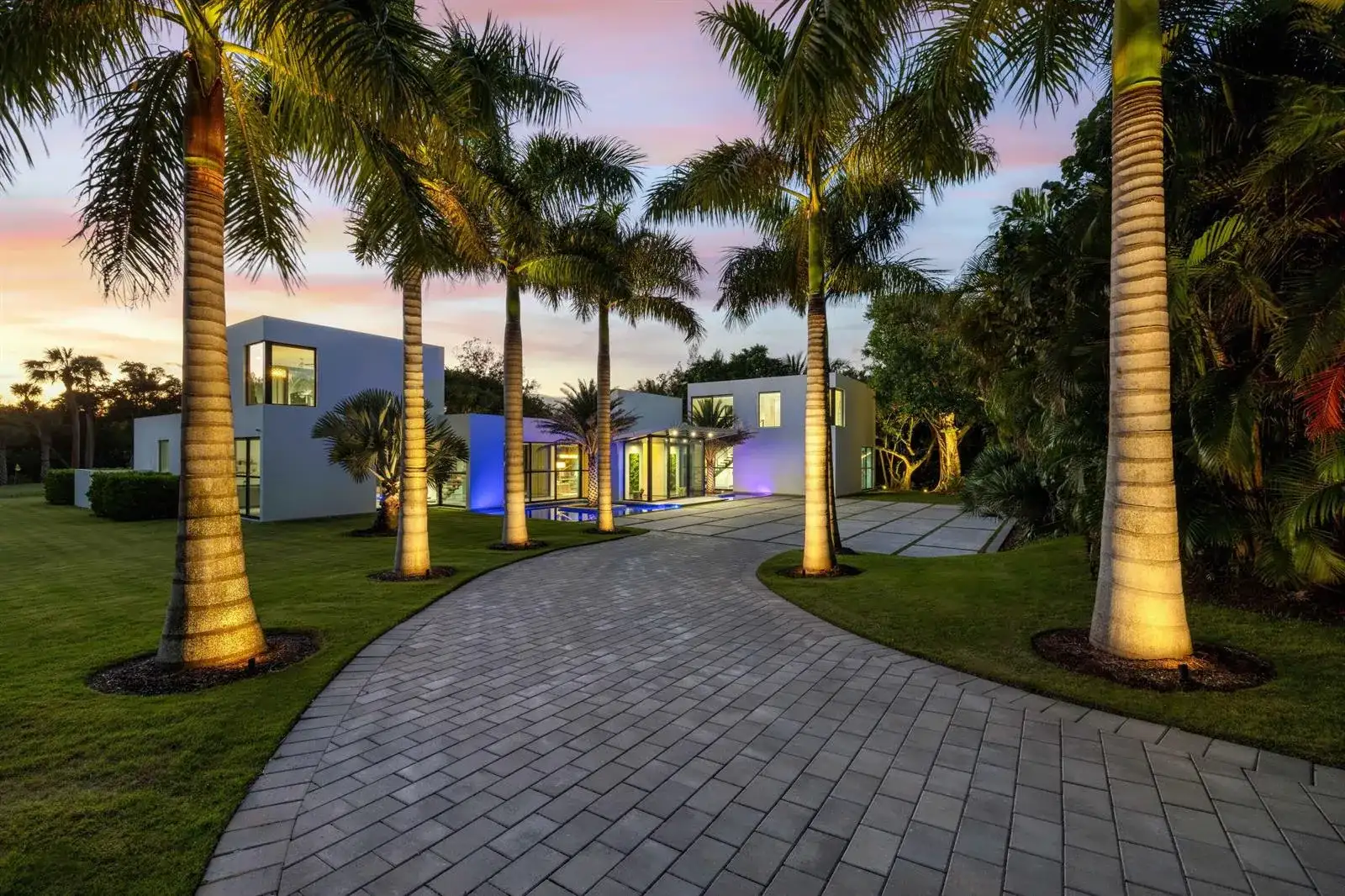 12 N Beach Road, Jupiter Island FL 33455 photo 2