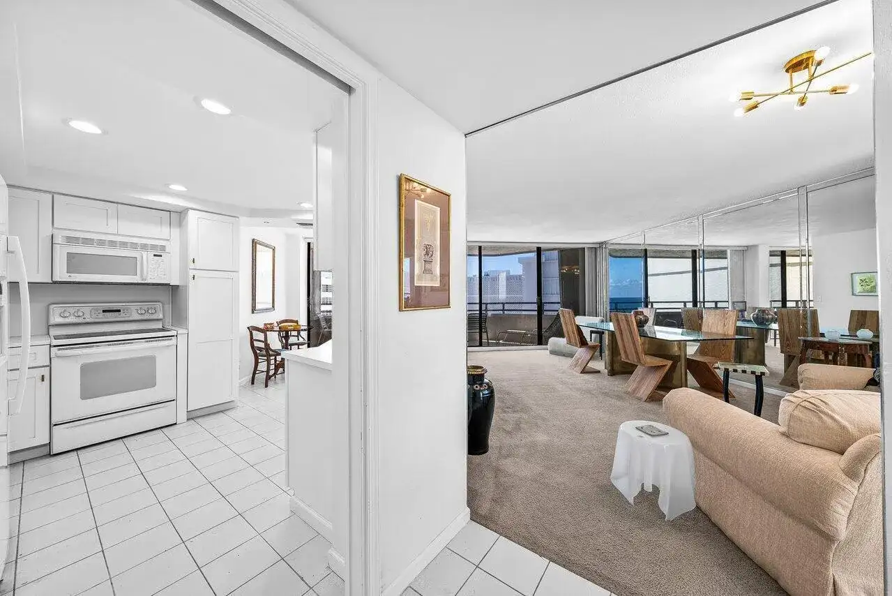 3560 S Ocean Boulevard # 809, South Palm Beach FL 33480 photo 4
