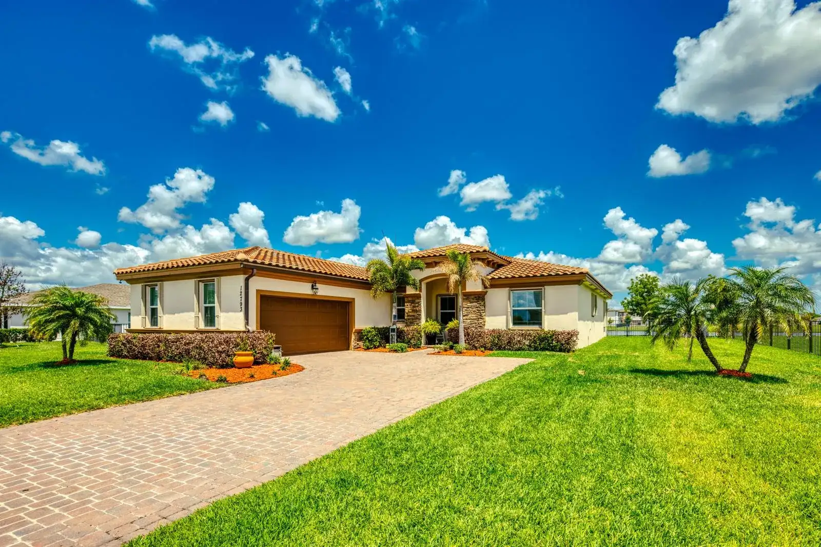 12793 NW Copper Creek Drive, Port St. Lucie FL 34987 photo 2