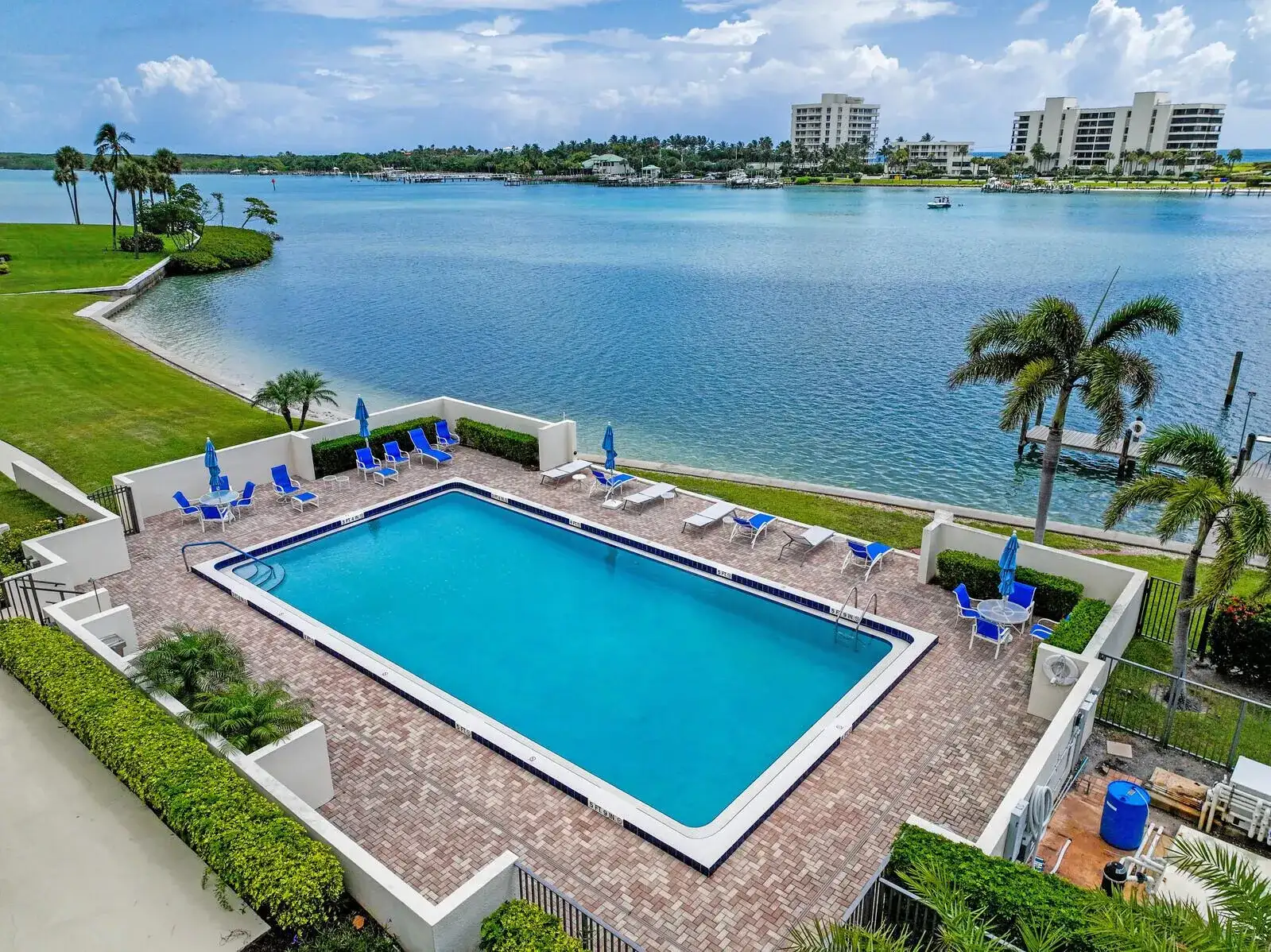 19800 Sandpointe Bay Drive # 512, Tequesta FL 33469 photo 2