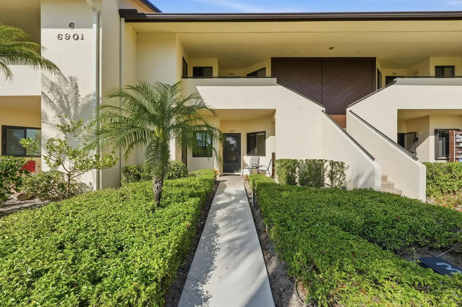 6901 SE Constitution Boulevard # 102, Hobe Sound FL 33455