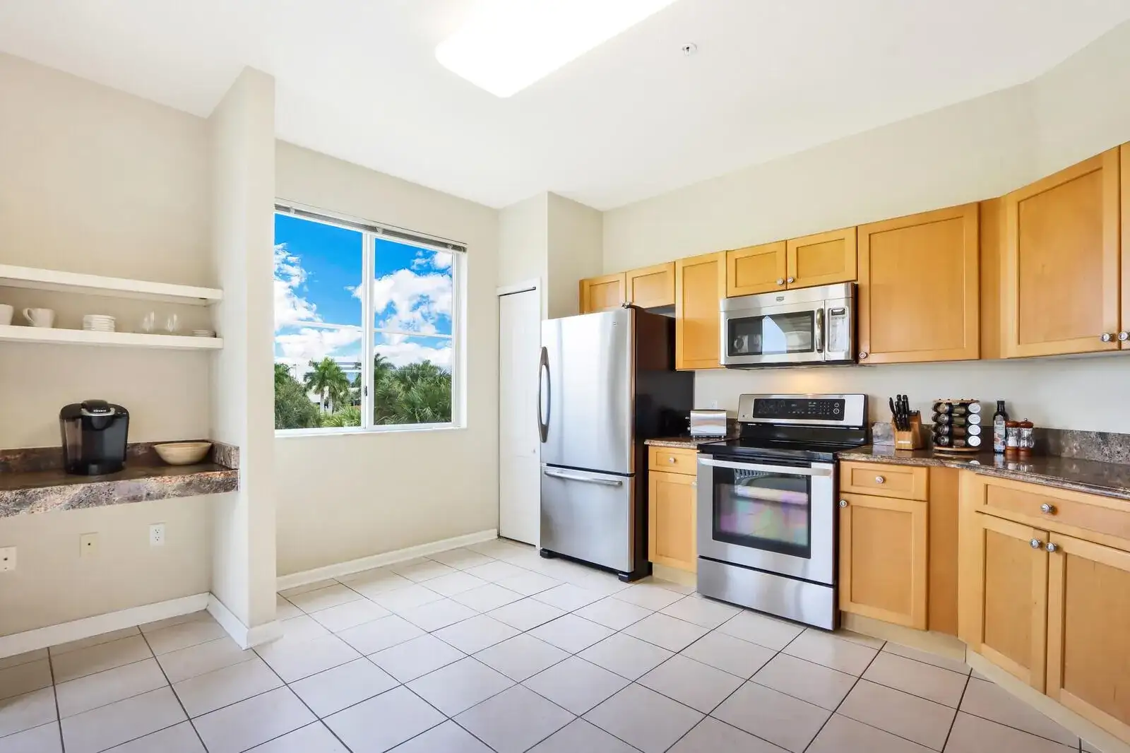 11021 Legacy Lane # 303, Palm Beach Gardens FL 33410 photo 3