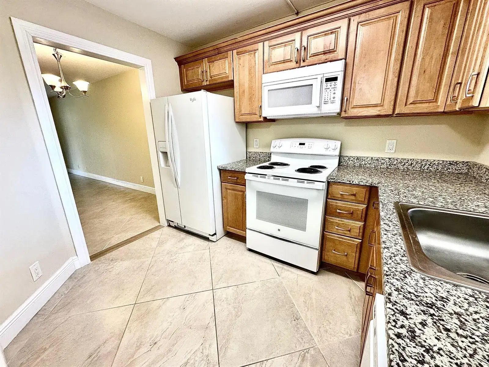 21904 Lake Forest Circle # 101, Boca Raton FL 33433 photo 3