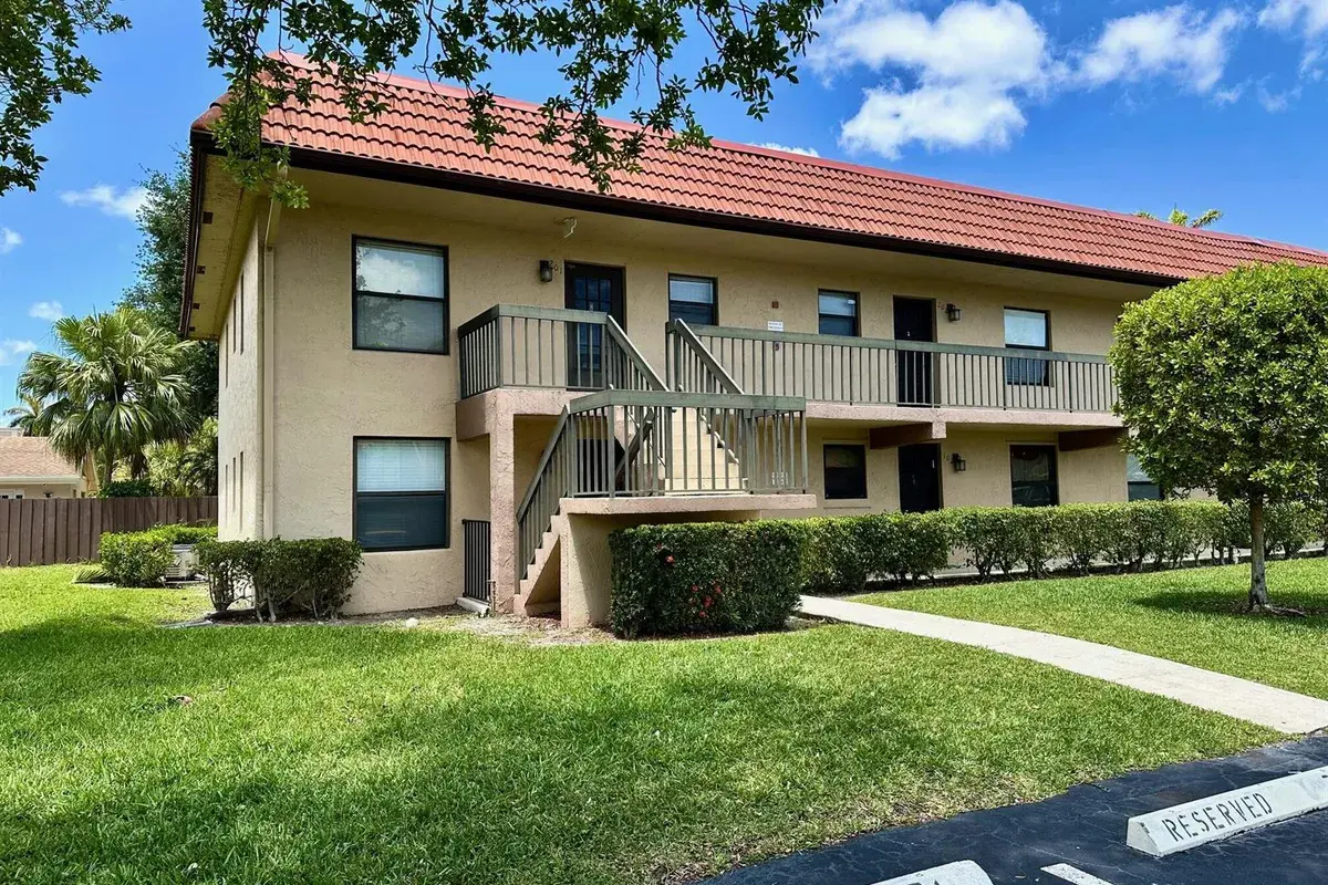 21904 Lake Forest Circle # 101, Boca Raton FL 33433