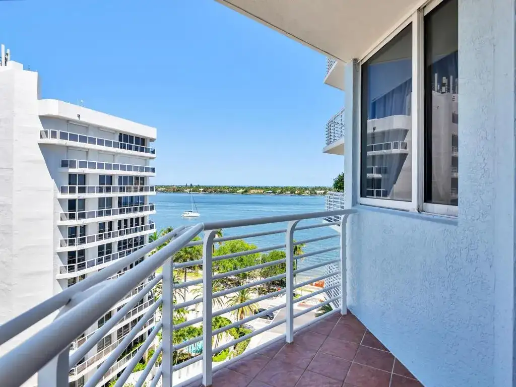 1551 N Flagler Drive # 903, West Palm Beach FL 33401 photo 2