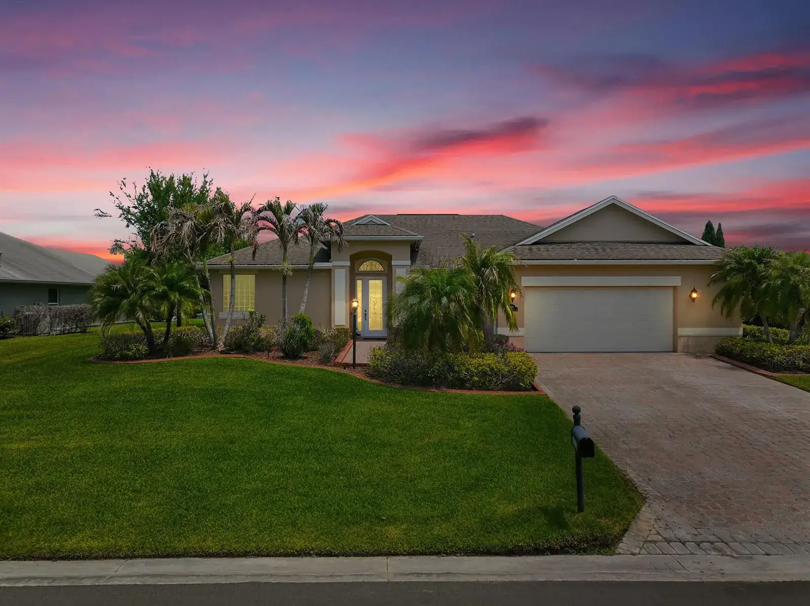 1215 Southlakes Way SW, Vero Beach FL 32968