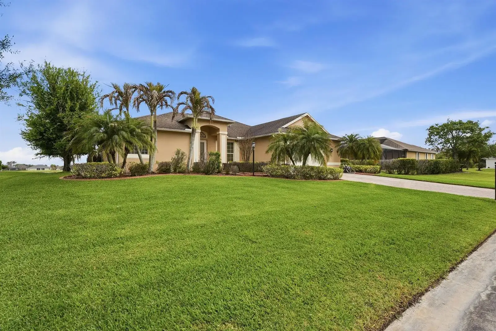 1215 Southlakes Way SW, Vero Beach FL 32968 photo 5