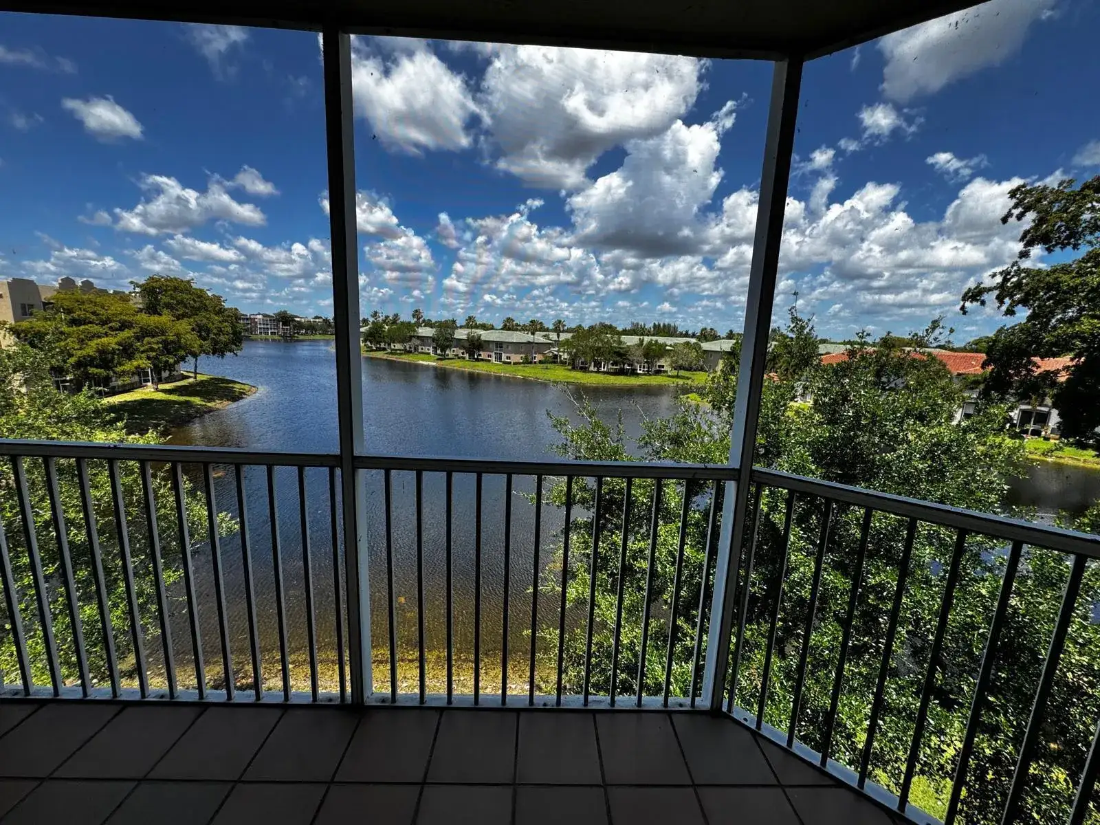 7763 Southampton Terrace # 405, Tamarac FL 33321 photo 2