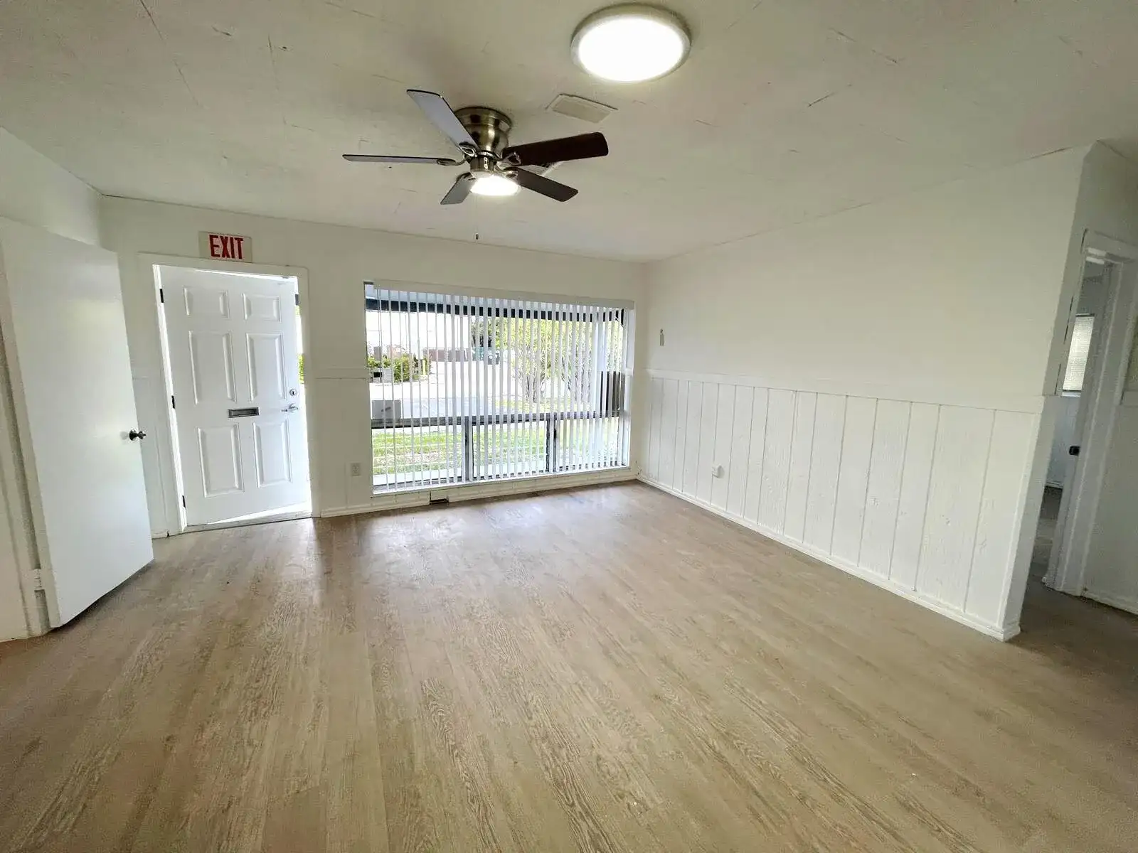 840 NW 33 Street, Oakland Park FL 33309 photo 5