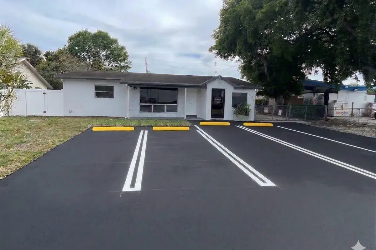 840 NW 33 Street, Oakland Park FL 33309