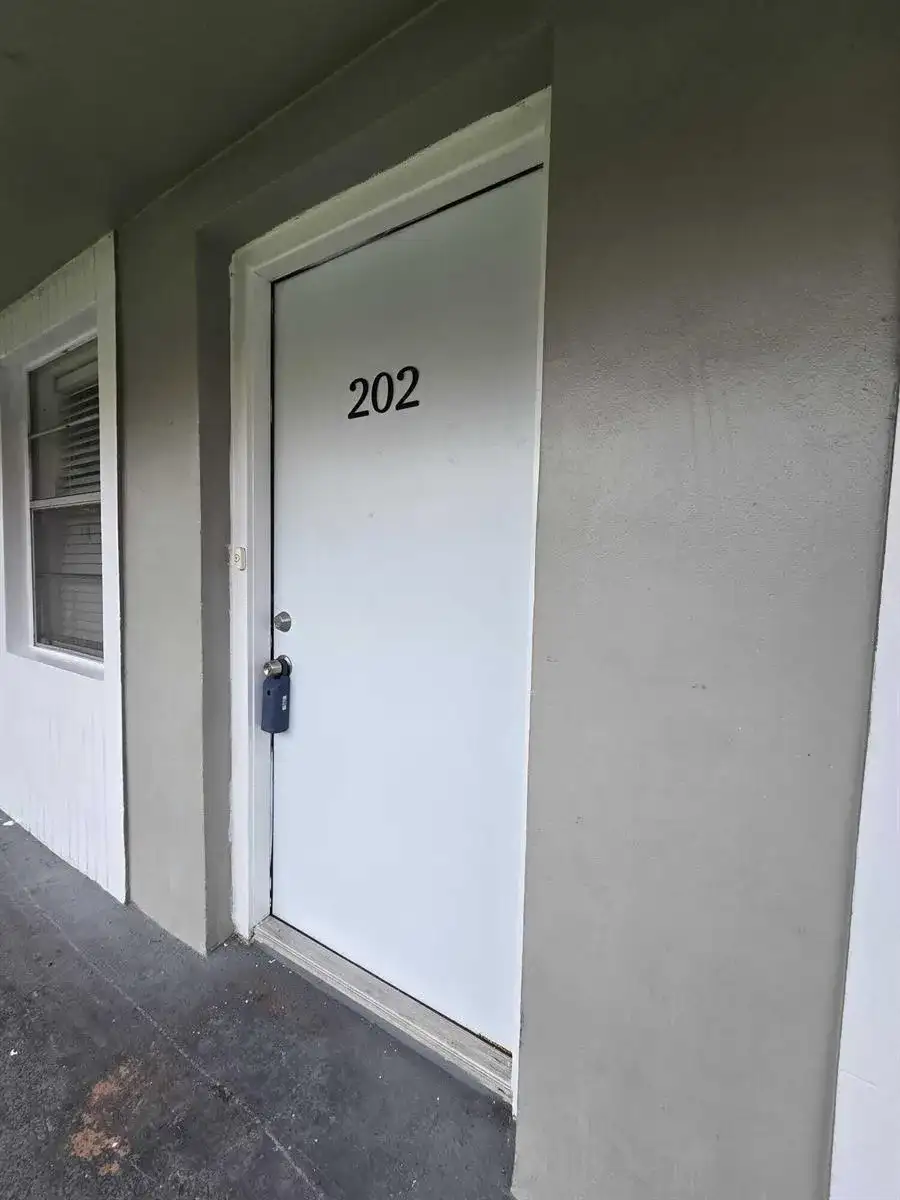 1201 SW 52nd Avenue # 2, North Lauderdale FL 33068 photo 3