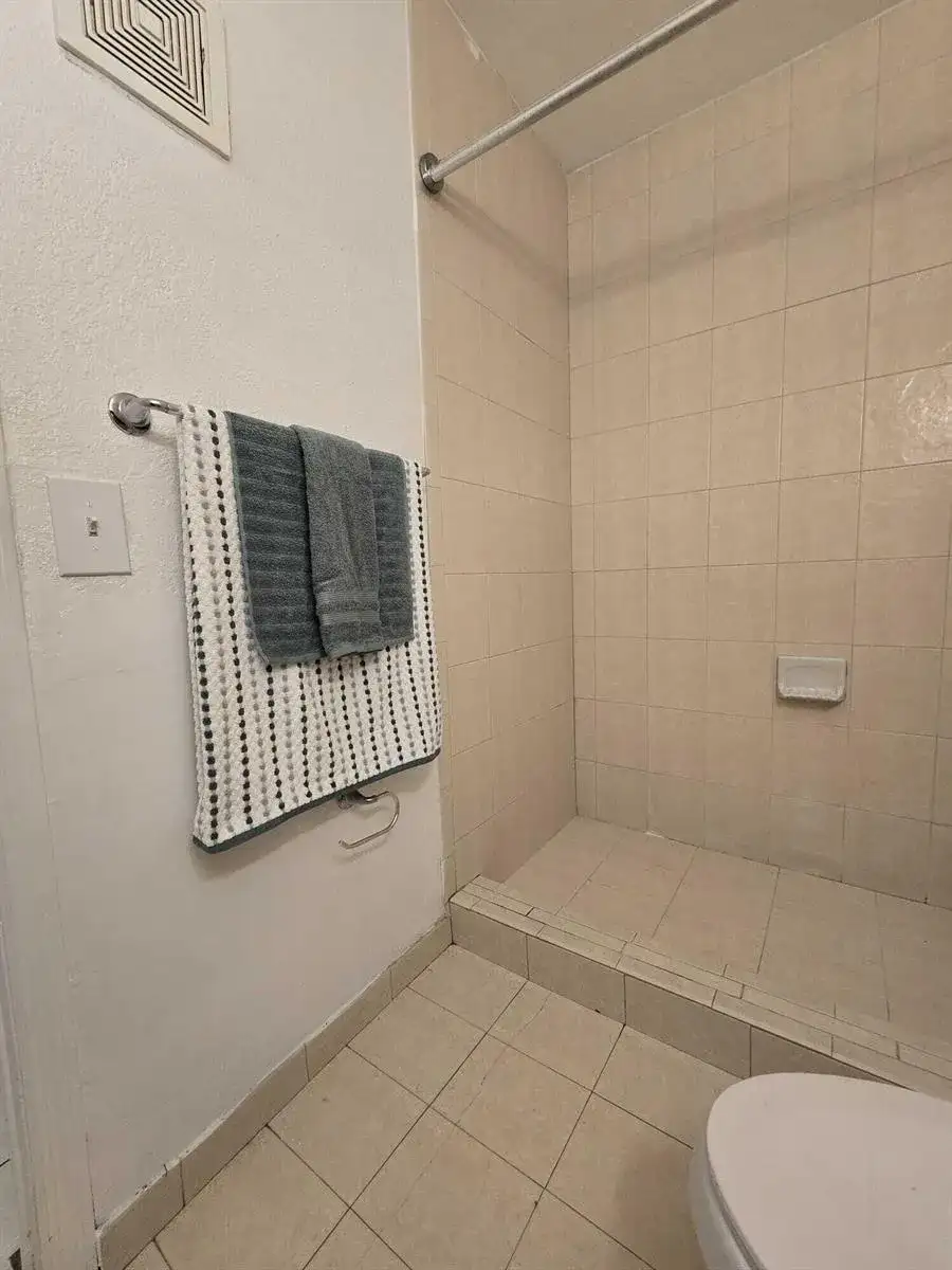 1201 SW 52nd Avenue # 2, North Lauderdale FL 33068 photo 4