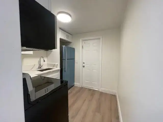 413 N E Street, FL 33460 photo 5