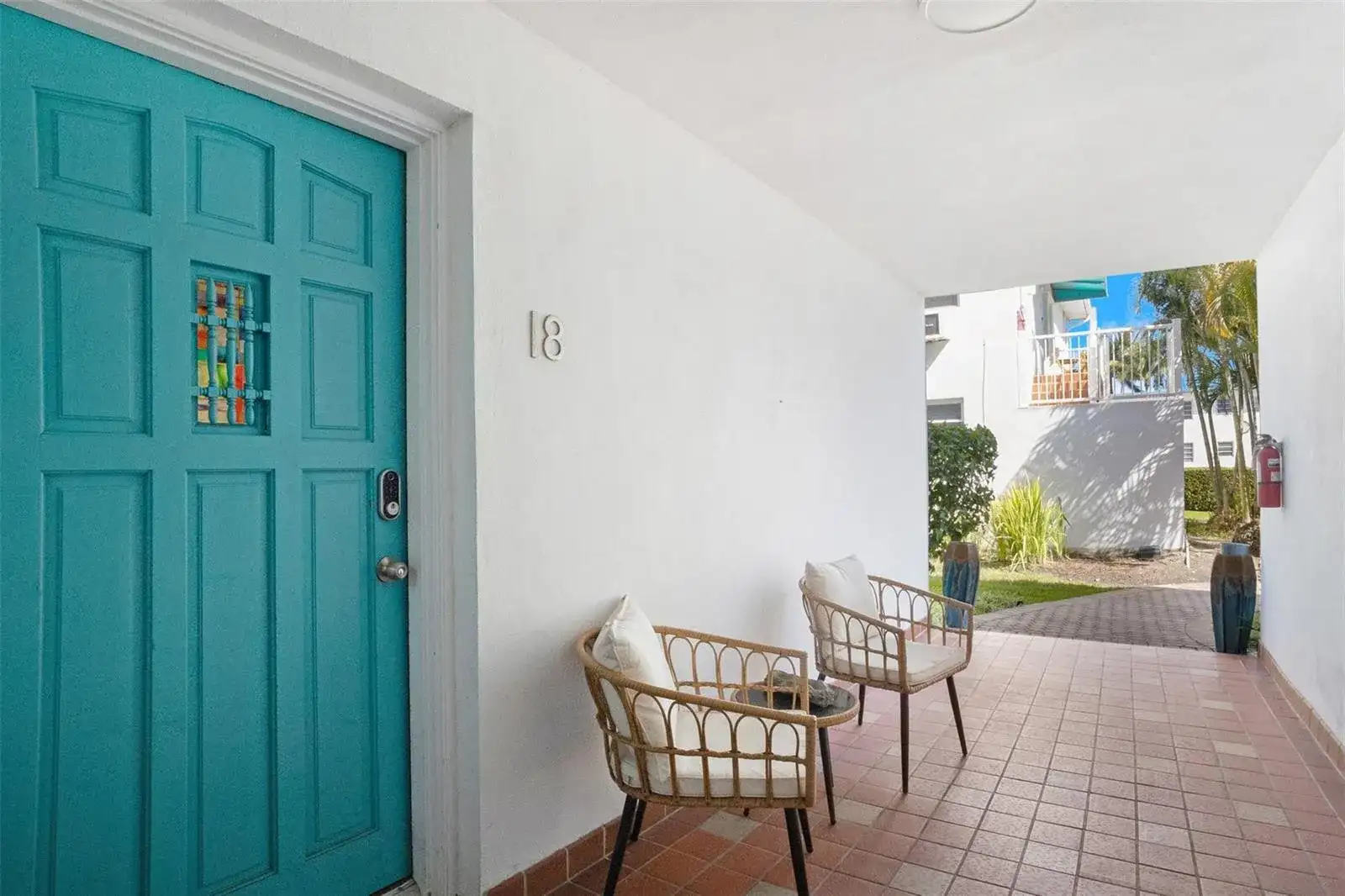 625 Orton Avenue # 18, Fort Lauderdale FL 33304 photo 2
