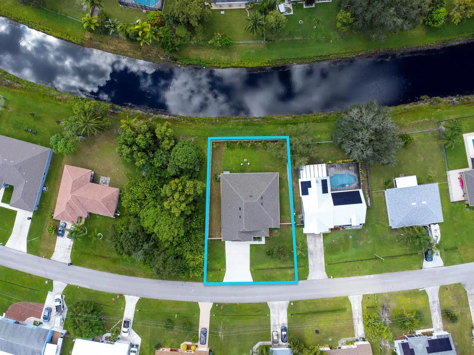 1662 SE North Blackwell Drive, Port St. Lucie FL 34952 photo 5