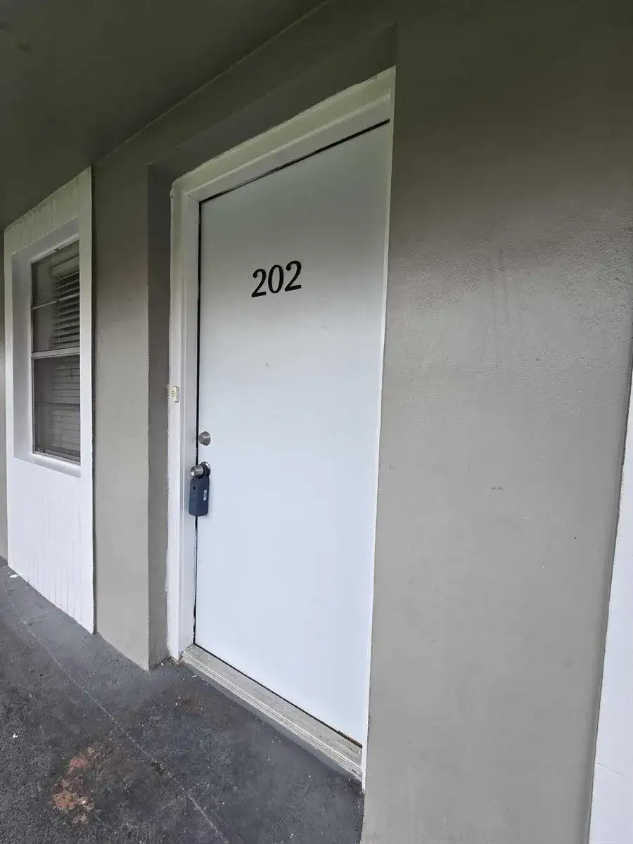 1201 SW 52nd Avenue # 2, North Lauderdale FL 33068 photo 3