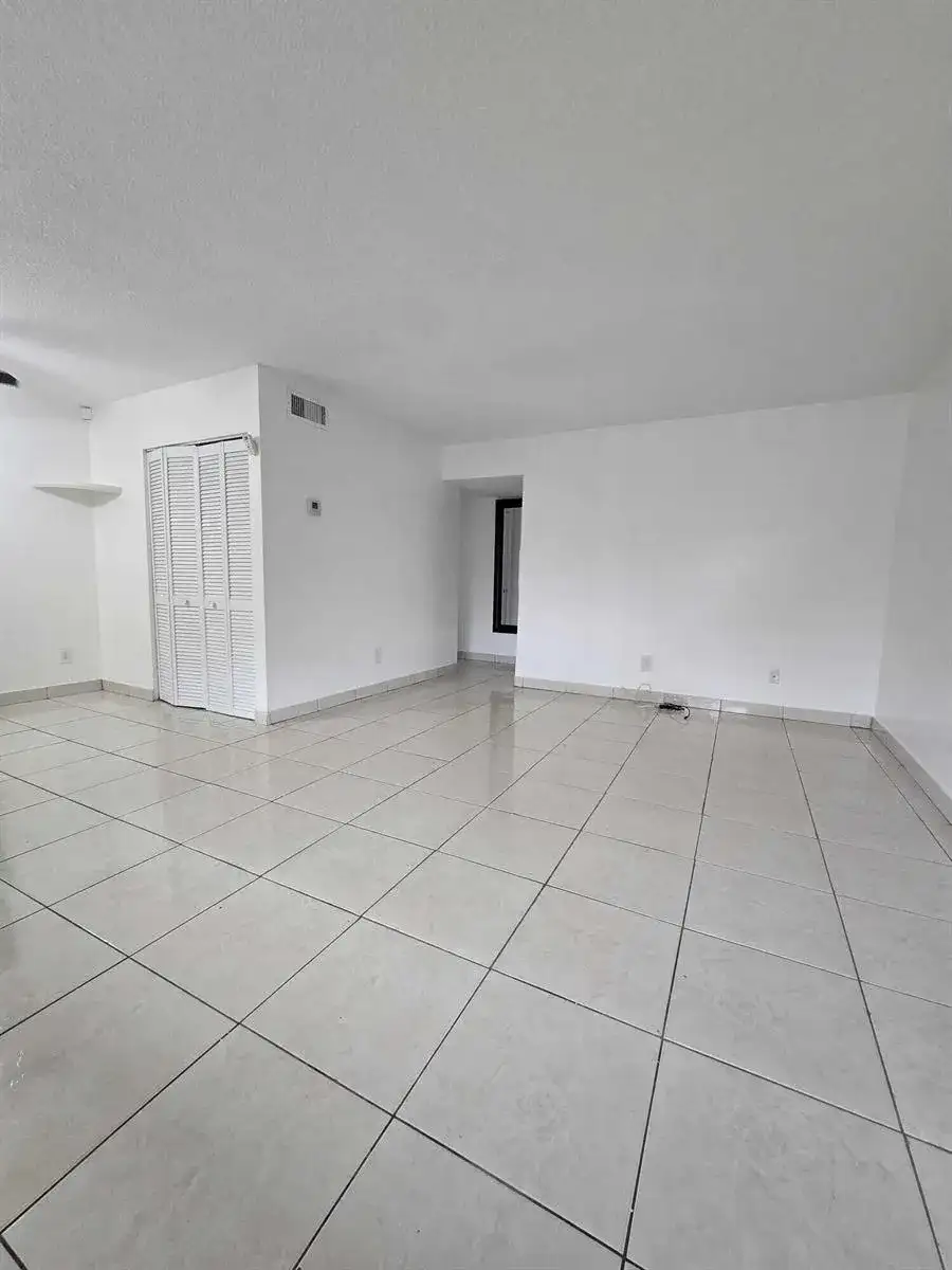 1201 SW 52nd Avenue # 2, North Lauderdale FL 33068 photo 4